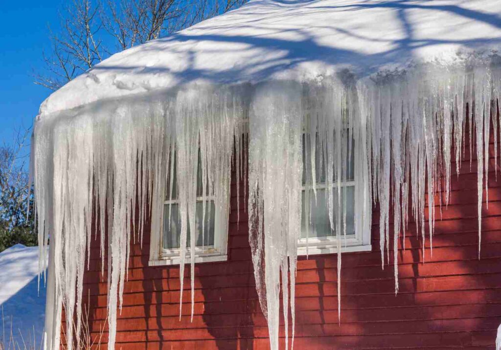 How To Prevent Winter Roof Leaks: Reasons And Solutions